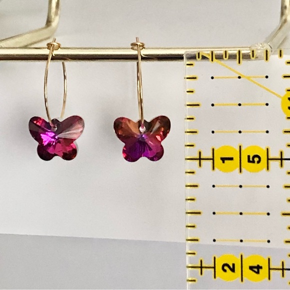 New Handmade Sparkling Dangling Crystal Butterfly Hoop Earrings Magenta Pink - Picture 4 of 7